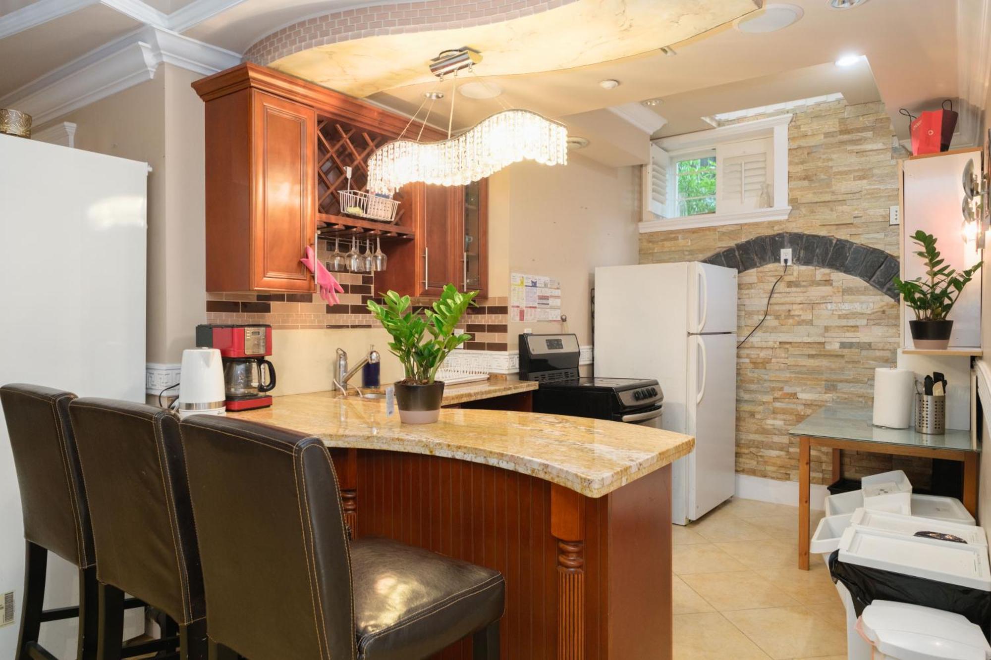 Oakridge Luxury Homestay Vancouver Exteriör bild