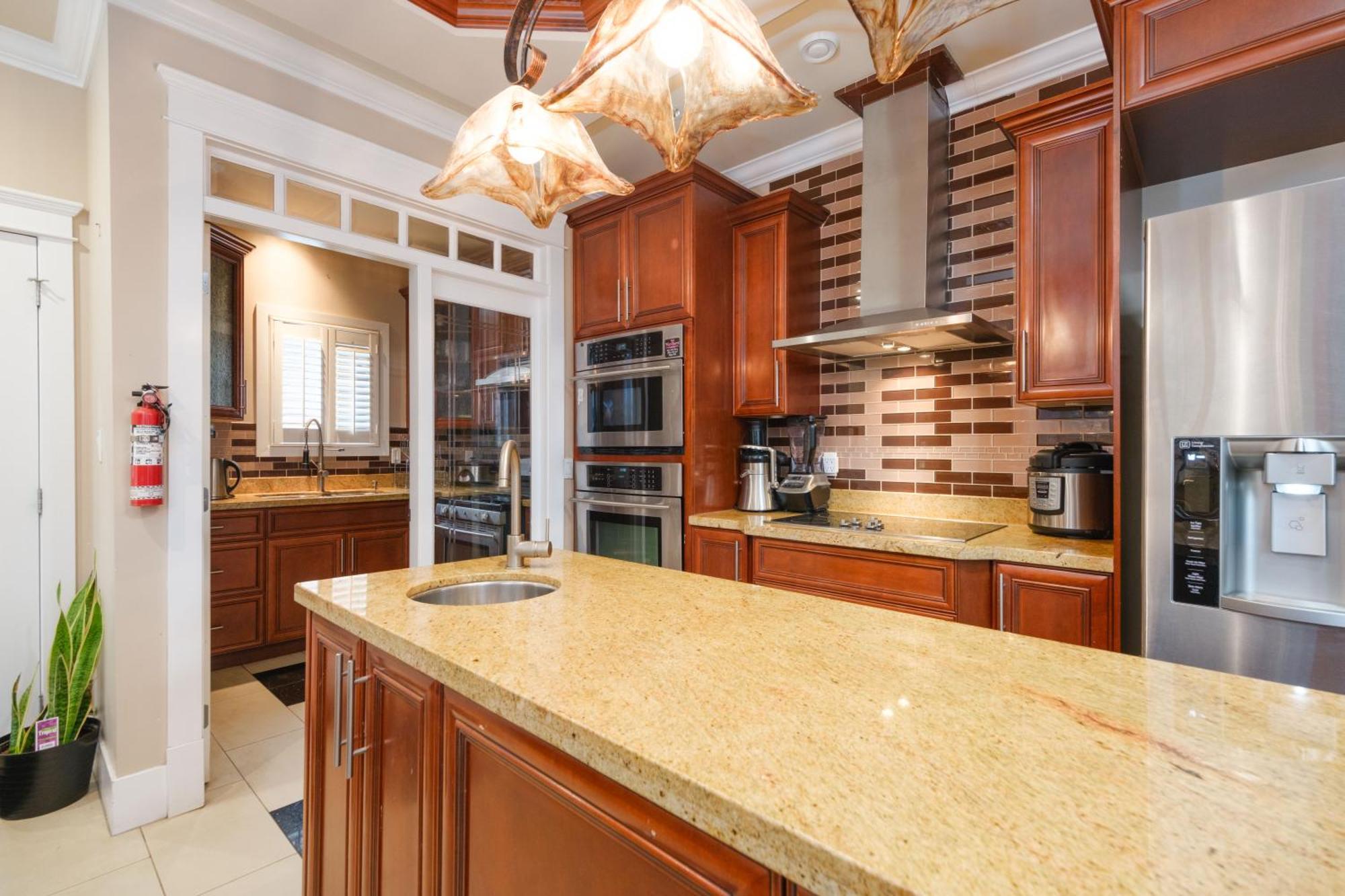 Oakridge Luxury Homestay Vancouver Exteriör bild